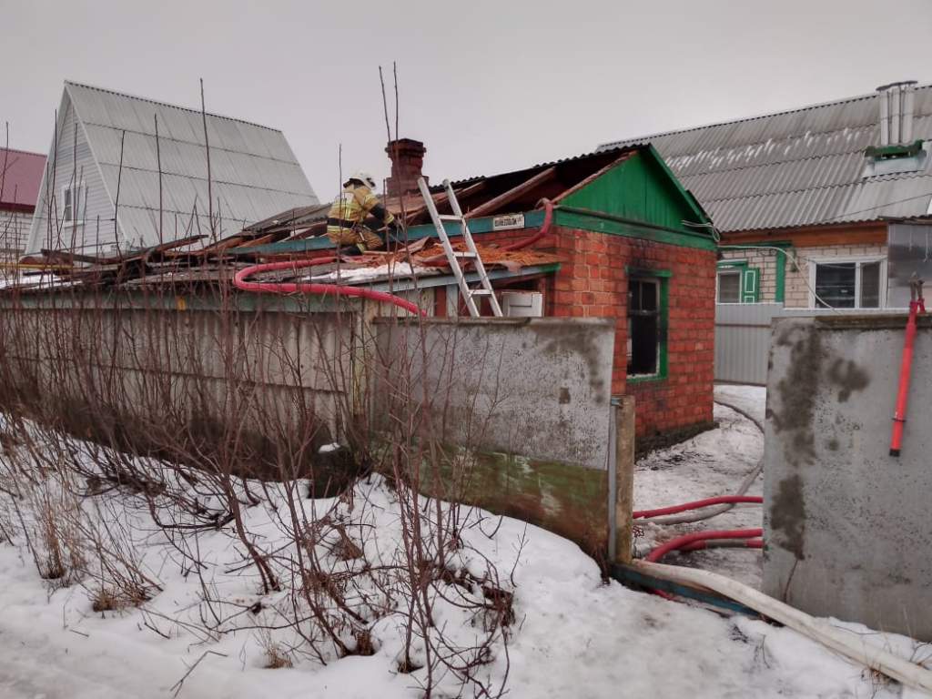 В Вёшенской при пожаре погиб человек - Тихий Дон